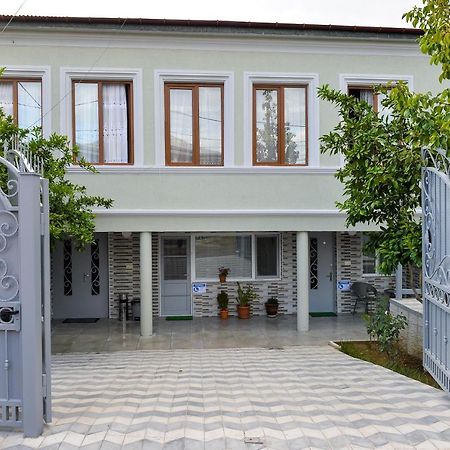 Cozy House Hotel คูทายสิ ภายนอก รูปภาพ