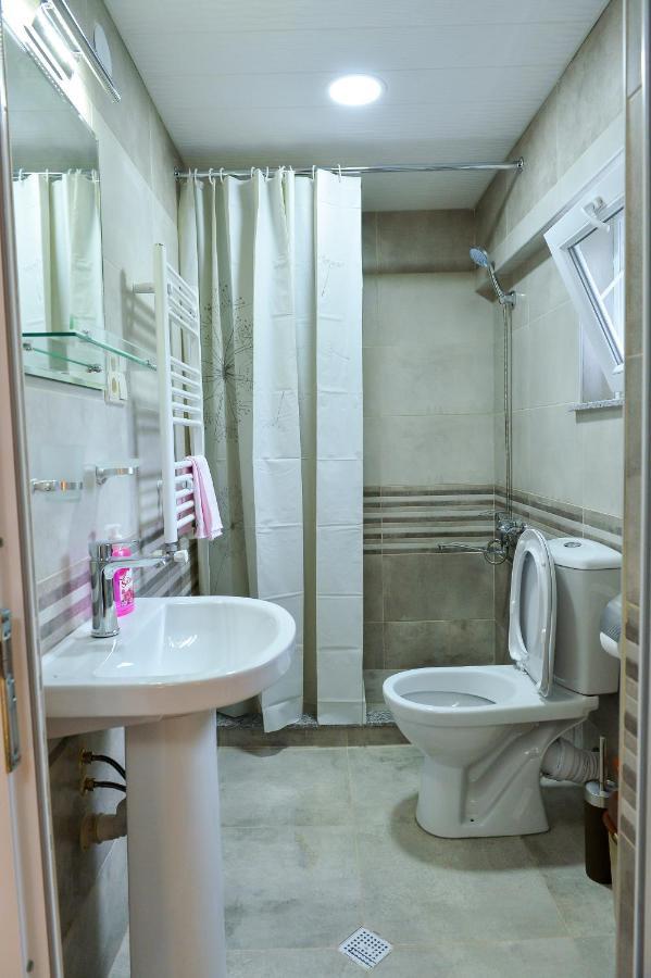 Cozy House Hotel คูทายสิ ภายนอก รูปภาพ