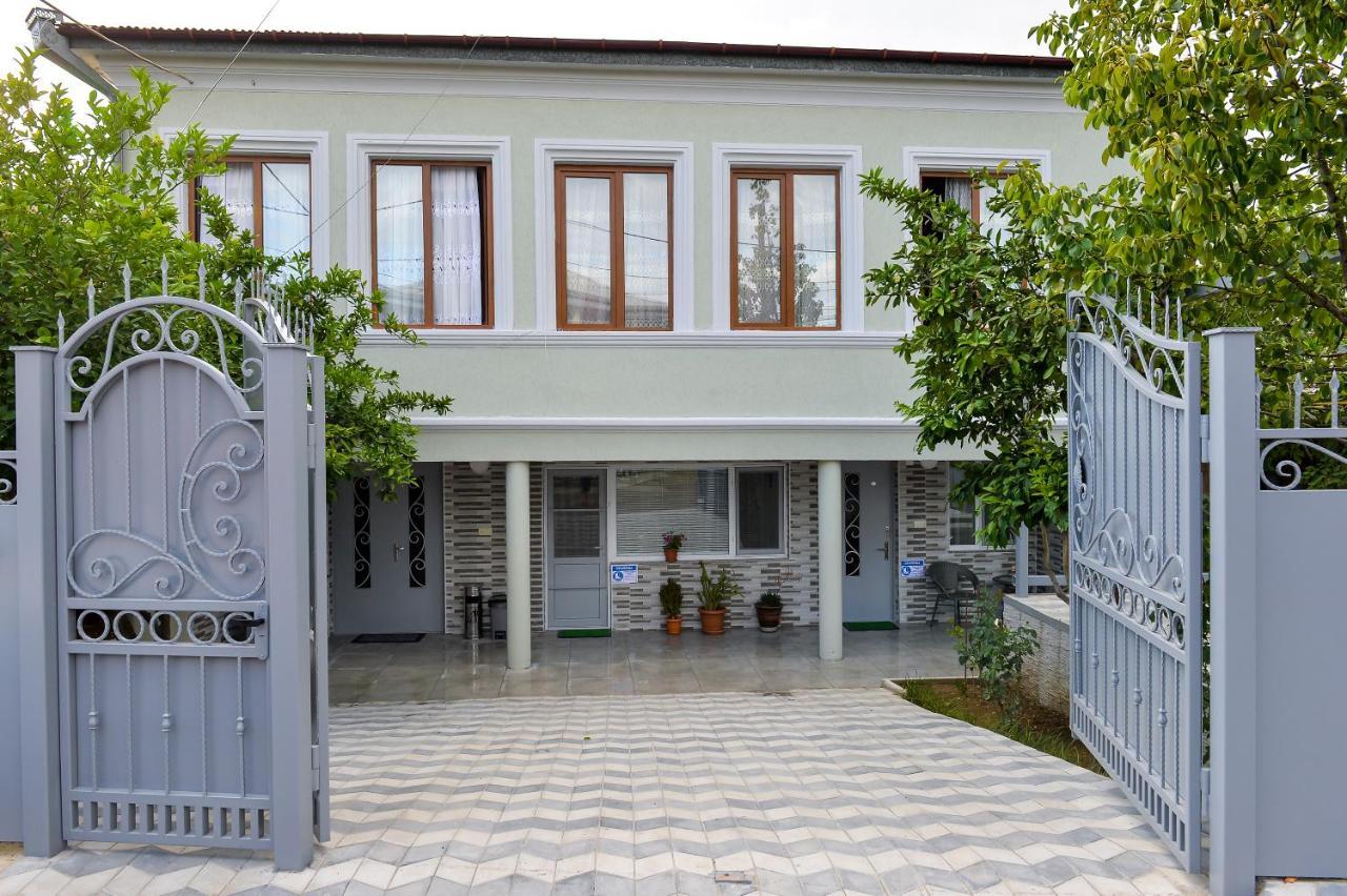 Cozy House Hotel คูทายสิ ภายนอก รูปภาพ