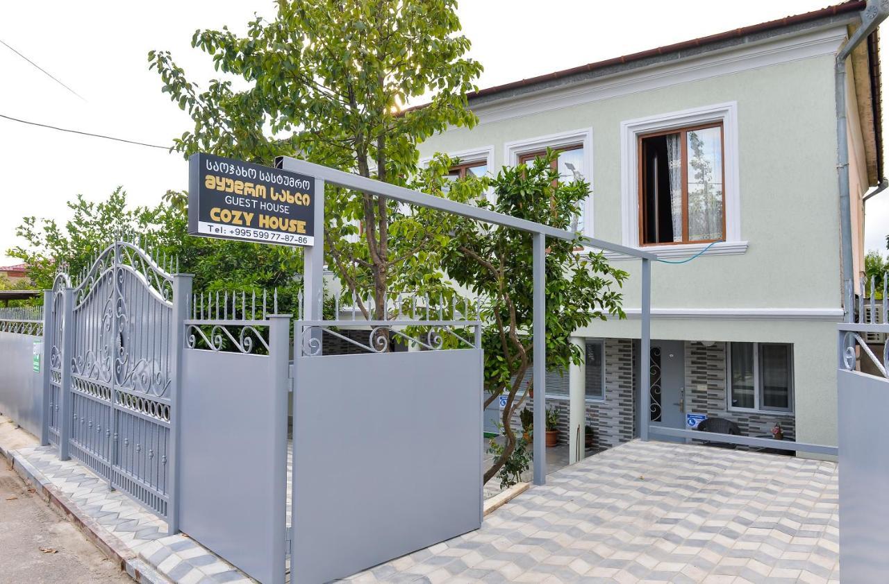 Cozy House Hotel คูทายสิ ภายนอก รูปภาพ