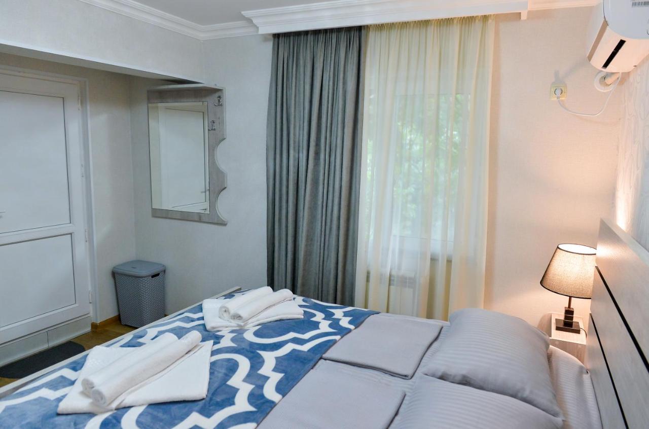 Cozy House Hotel คูทายสิ ภายนอก รูปภาพ